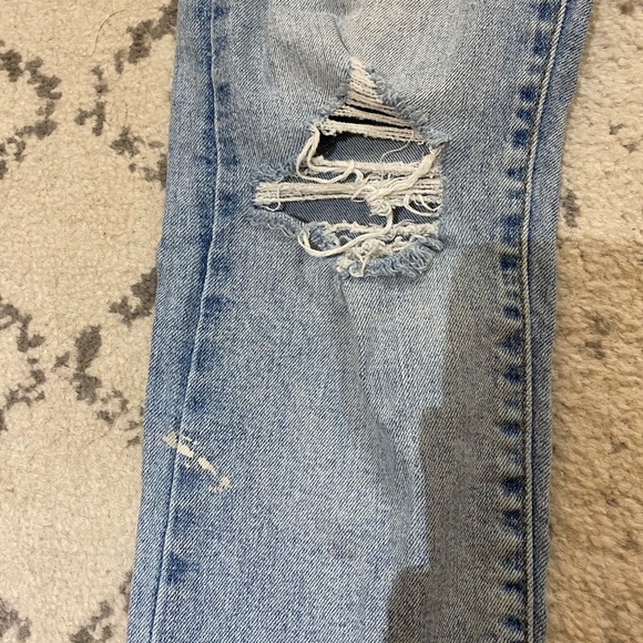 Levi’s Straight Leg Jean - Picture 5 of 5